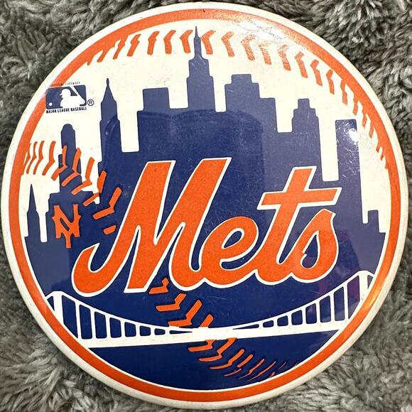 Vintage 60s 70’s 80’s MLB New York Mets Baseball Souvenir Pin Back Button - Picture 1 of 3